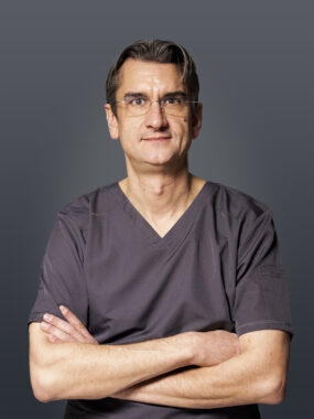 Skinmed_Portrait_Dr_Ivo_Weidenhoffer_Dermatologie_Lenzburg